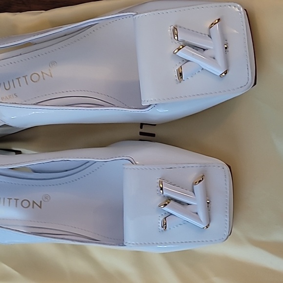 Louis Vuitton Shoes - LV Shake Slingback Pump